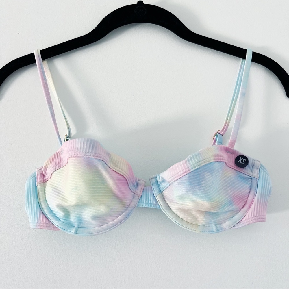 NWT Hollister Pastel Tie Dye Underwire Bikini Top